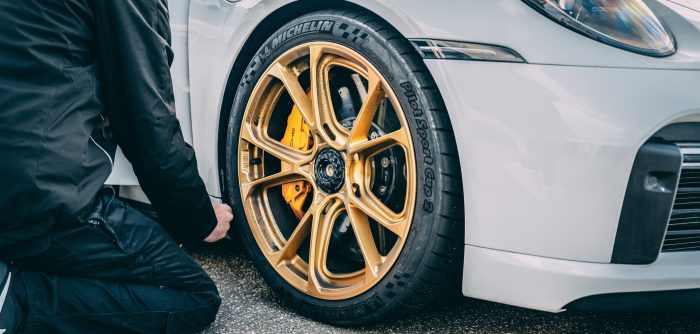 China Car Tyre, Truck Tyre and OTR Tyre - China PCR Tyre and Bus Tyre Tire maintenance